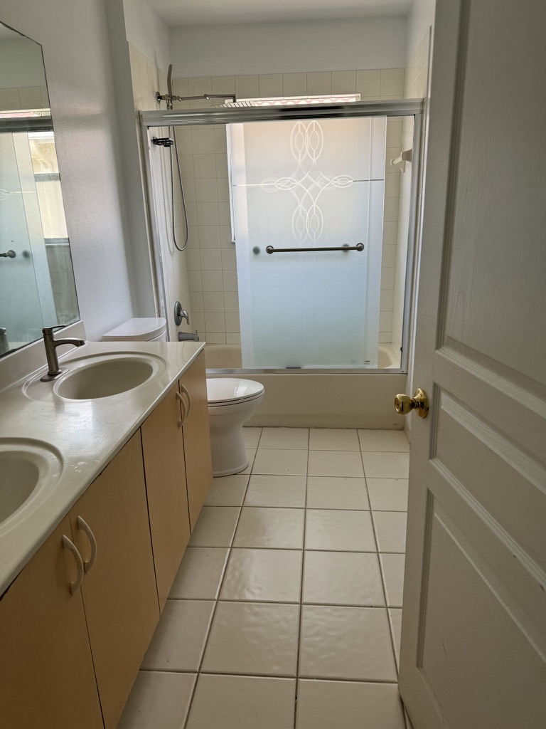 61b57961-ac5d-458c-a1bd-da4b345c73ae